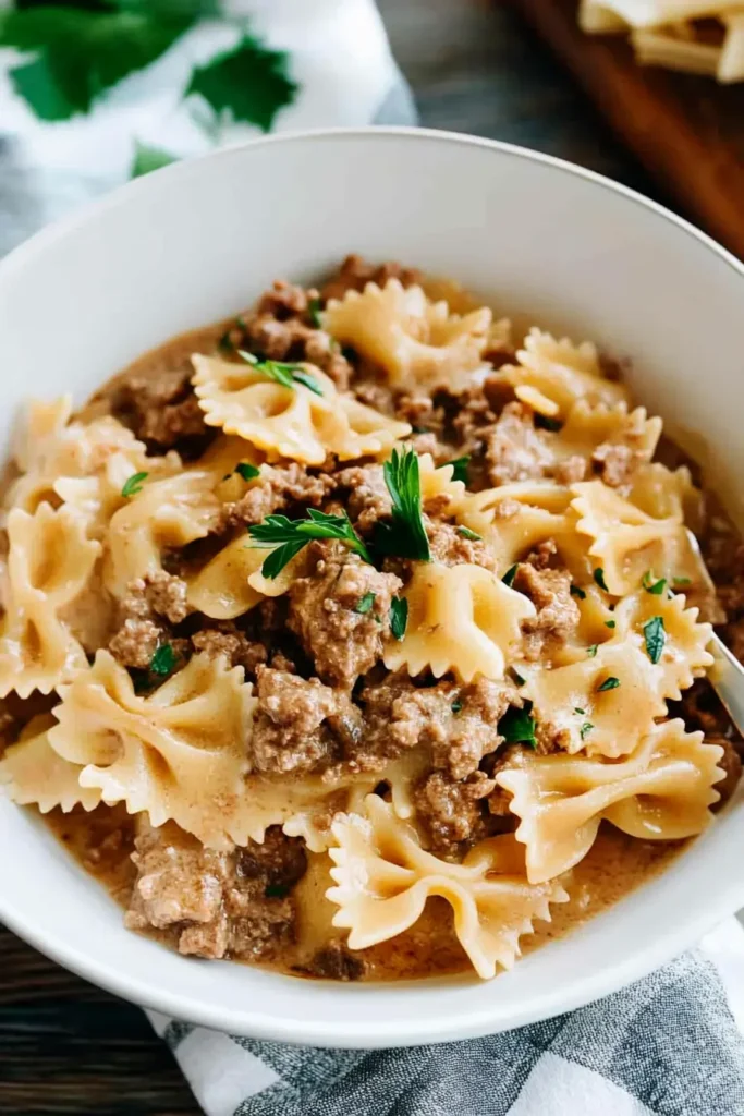 CREAMY GROUND BEEF AND BOWTIE PASTA